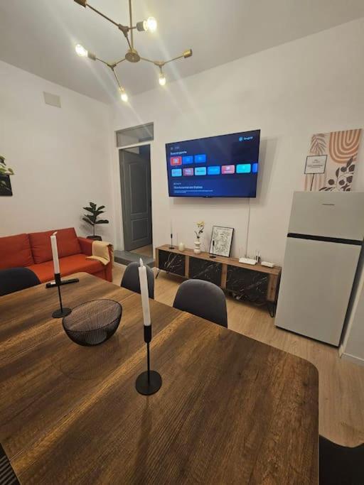 Heart Of City Center 4Br 2Bath 10 Pers Bucureşti Ngoại thất bức ảnh