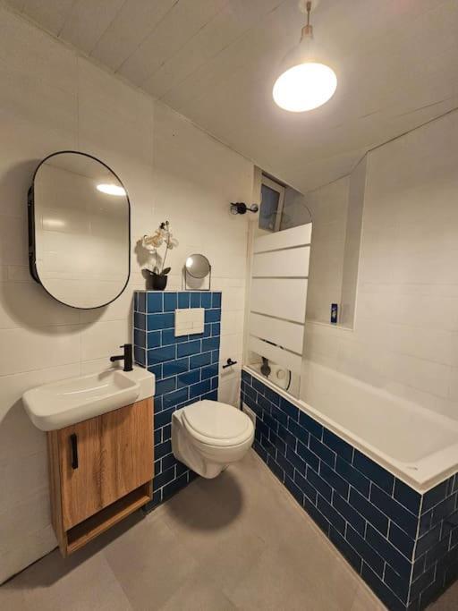 Heart Of City Center 4Br 2Bath 10 Pers Bucureşti Ngoại thất bức ảnh