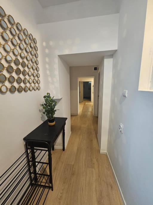 Heart Of City Center 4Br 2Bath 10 Pers Bucureşti Ngoại thất bức ảnh